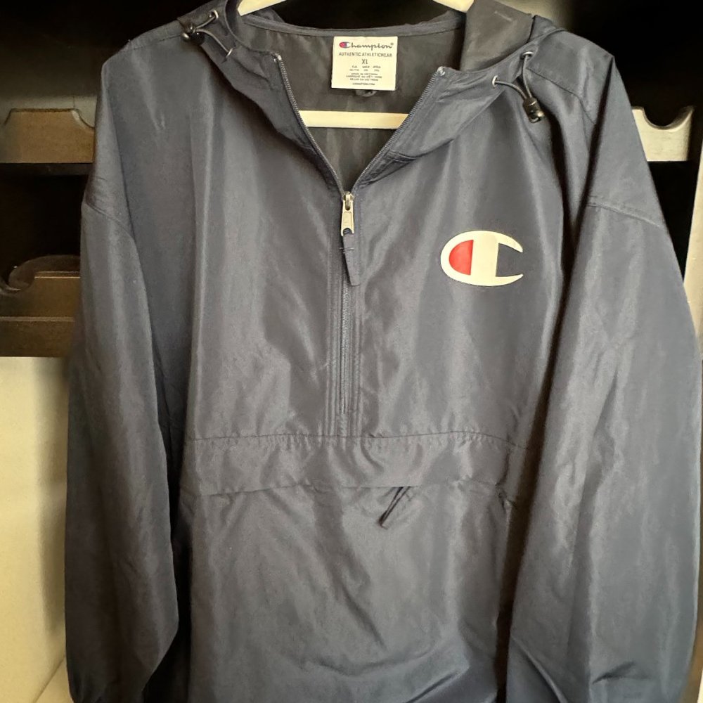 Champs XL Windbreaker/Raincoat